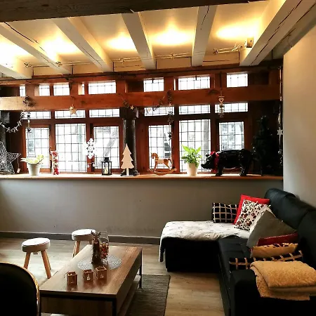 Ty Clement Apartment *